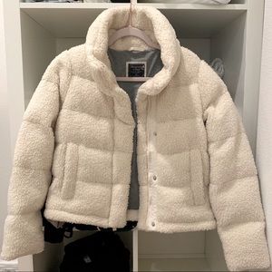 Abercrombie & Fitch Mini Sherpa Puffer Jacket